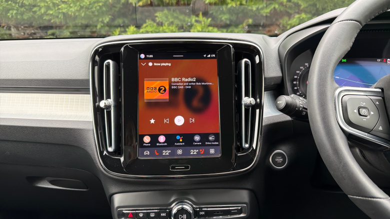 Volvo XC40 2.0 B3P Plus Dark 5dr Auto Petrol Estate